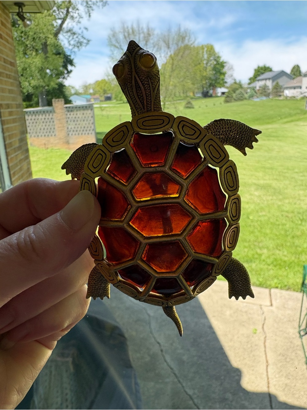 Decorative Amber Turtle Accent for Reptile Terrariums - Gold Tone